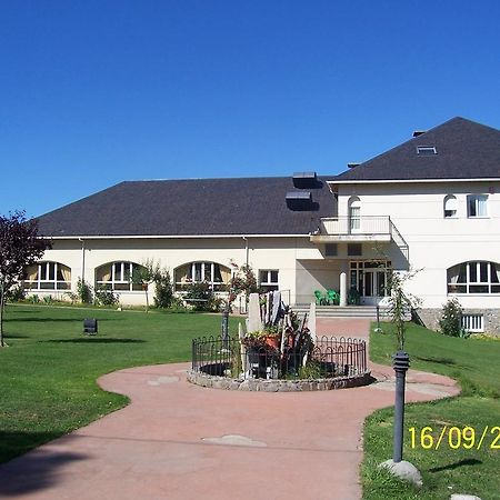 Hotel La Mora Villaseca de Laciana Bagian luar foto